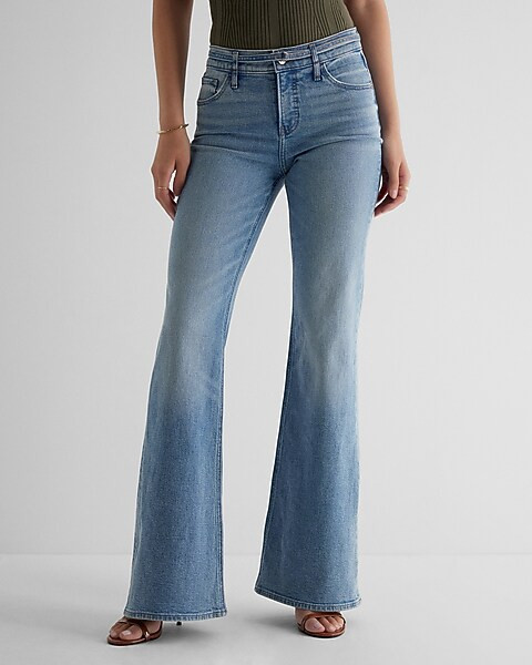 Mid Rise Medium Wash Belted '70s Flare Jeans | Express