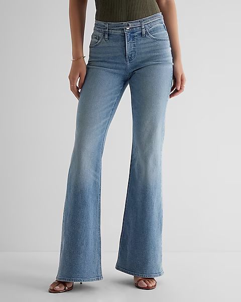 Mid Rise Medium Wash Belted '70s Flare Jeans | Express (Pmt Risk)