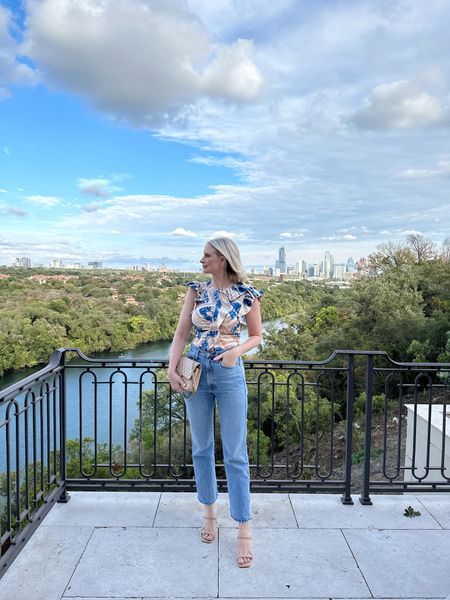 Weekend in Austin 💙 shop tonight’s look by following me on the LTK app! Wearing a 6 in the top and 28 in the jeans. 

#LTKstyletip #LTKshoecrush