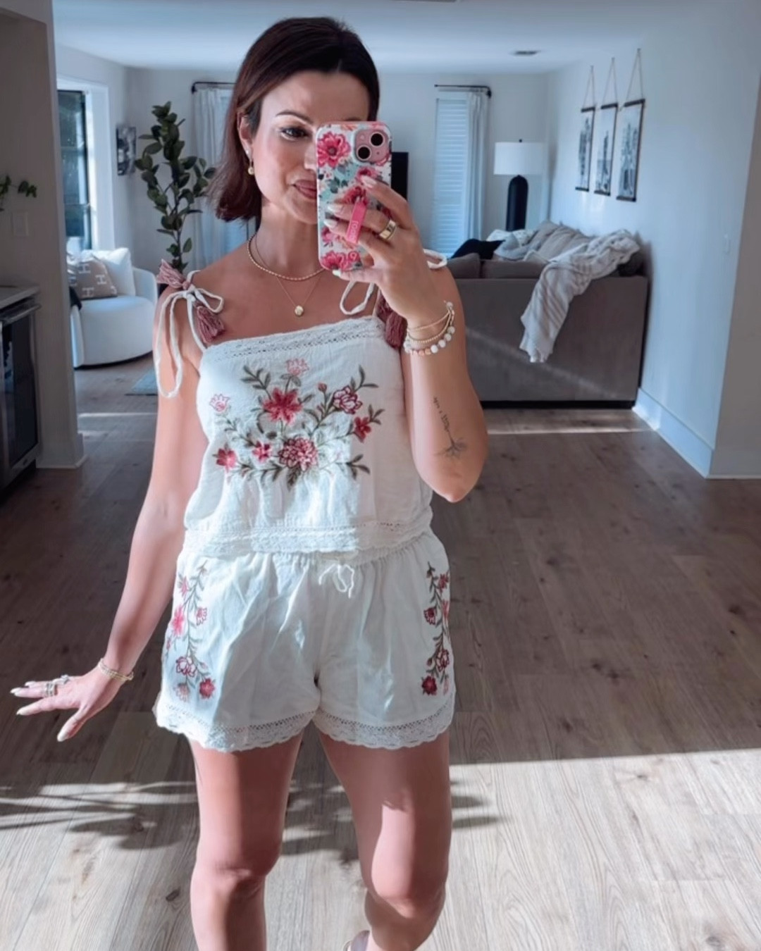 Target spring and summer new arrivals!

C

The prettiest little Target set 🤍
Lightweight, feminine, and looks way more expensive than it is. Perfect for vacation, brunch, summer datenight

Would be perfect for a casual mothers day brunch!

Summer outfits
Two piece sets
#targetpartner
#target
@Target 

#LTKootd #LTKMothersDay #LTKSeasonal
