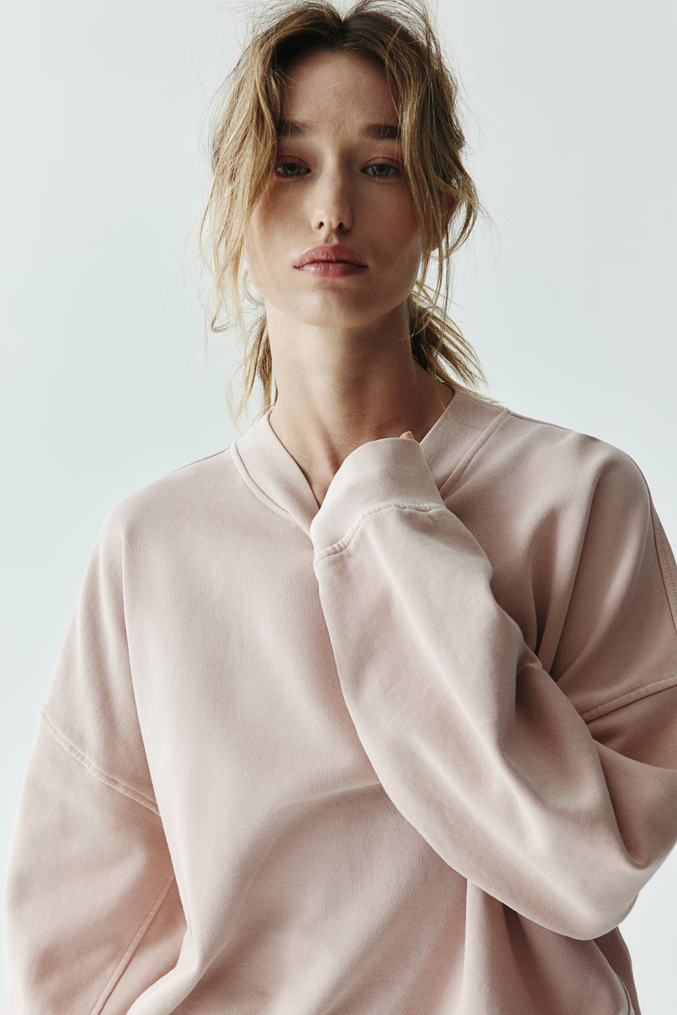 Washed-Look Sweatshirt - Powder pink - Ladies | H&M US | H&M (US + CA)