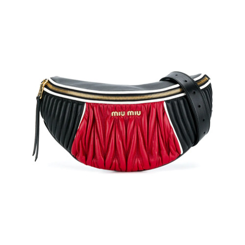 Miu Miu Pochete de couro com efeito matelassê - Preto | FarFetch BR