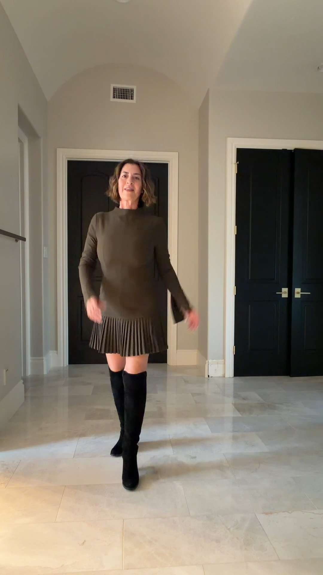 This dress is giving effortless but put-together. ✨

Perfect length, flattering fit, and easy to style from lunch dates to dinner plans. Linked here with my boots for a chic, timeless look. 

 

#LTKootd #LTKOver40 #LTKWorkwear