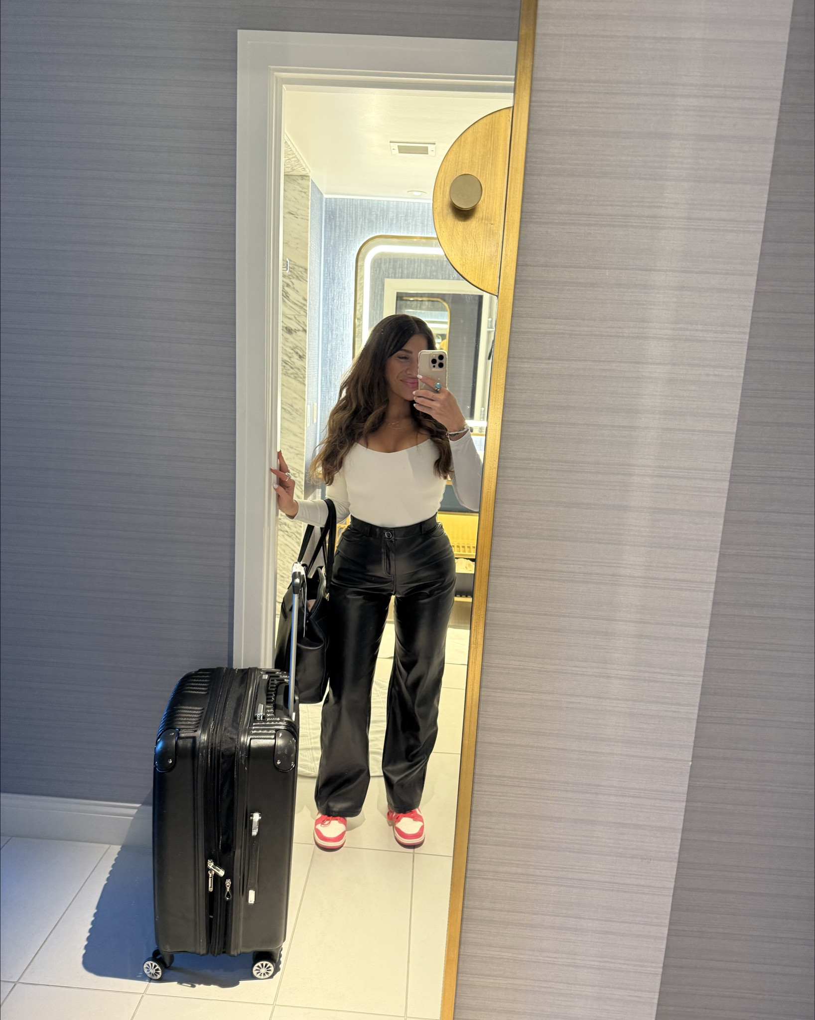 The best leather leggings, so soft and thick but light, high waiste and stretchy