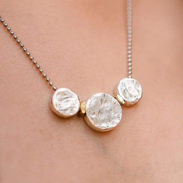 3 Silver Circles Adjustable Necklace | Lizzy James Jewelry