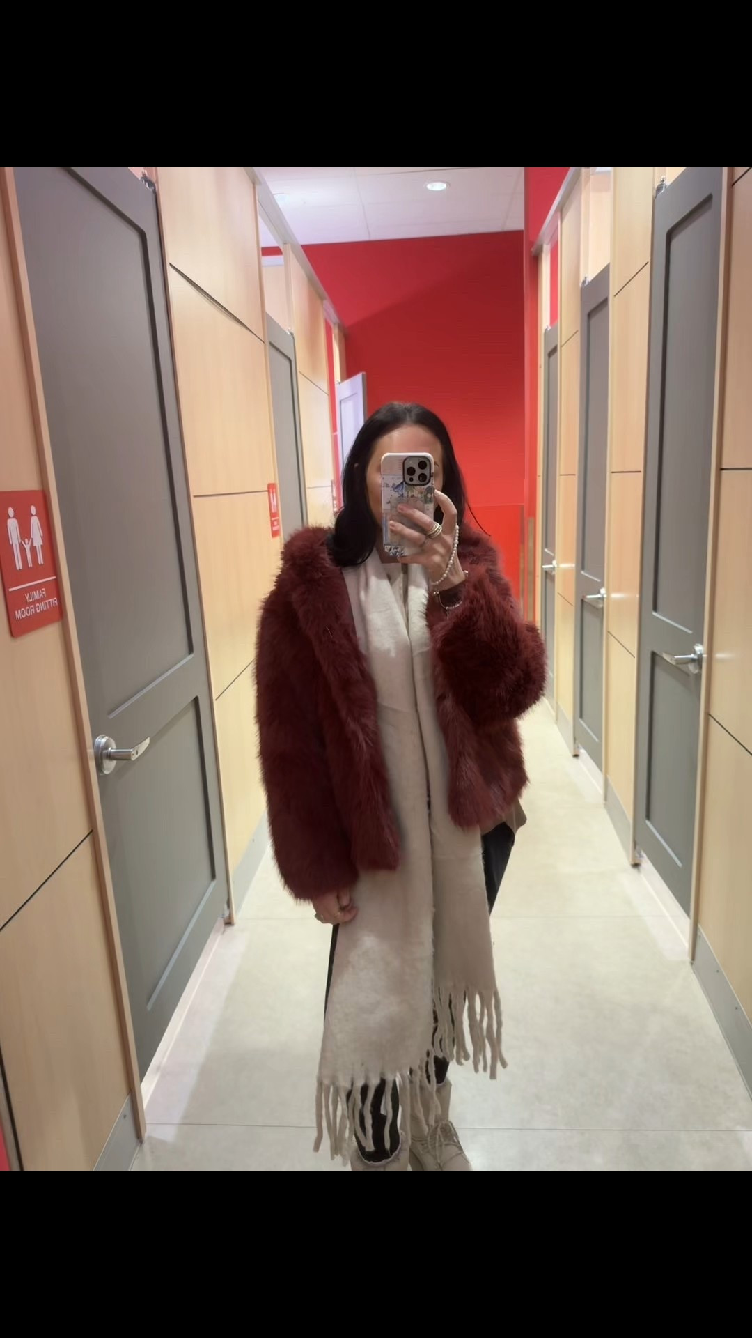 Three coats at target I’m eyeing! Under $55 for each 


Winter coat 
Winter jacket
Target finds
Women’s coats 

#LTKSeasonal #LTKSaleAlert #LTKHoliday