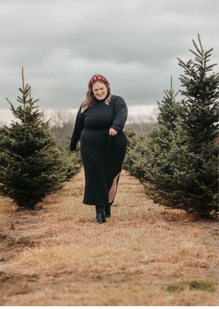 Snag this dress for UNDER $20 ASAP! 


#LTKplussize #LTKHoliday #LTKfindsunder50