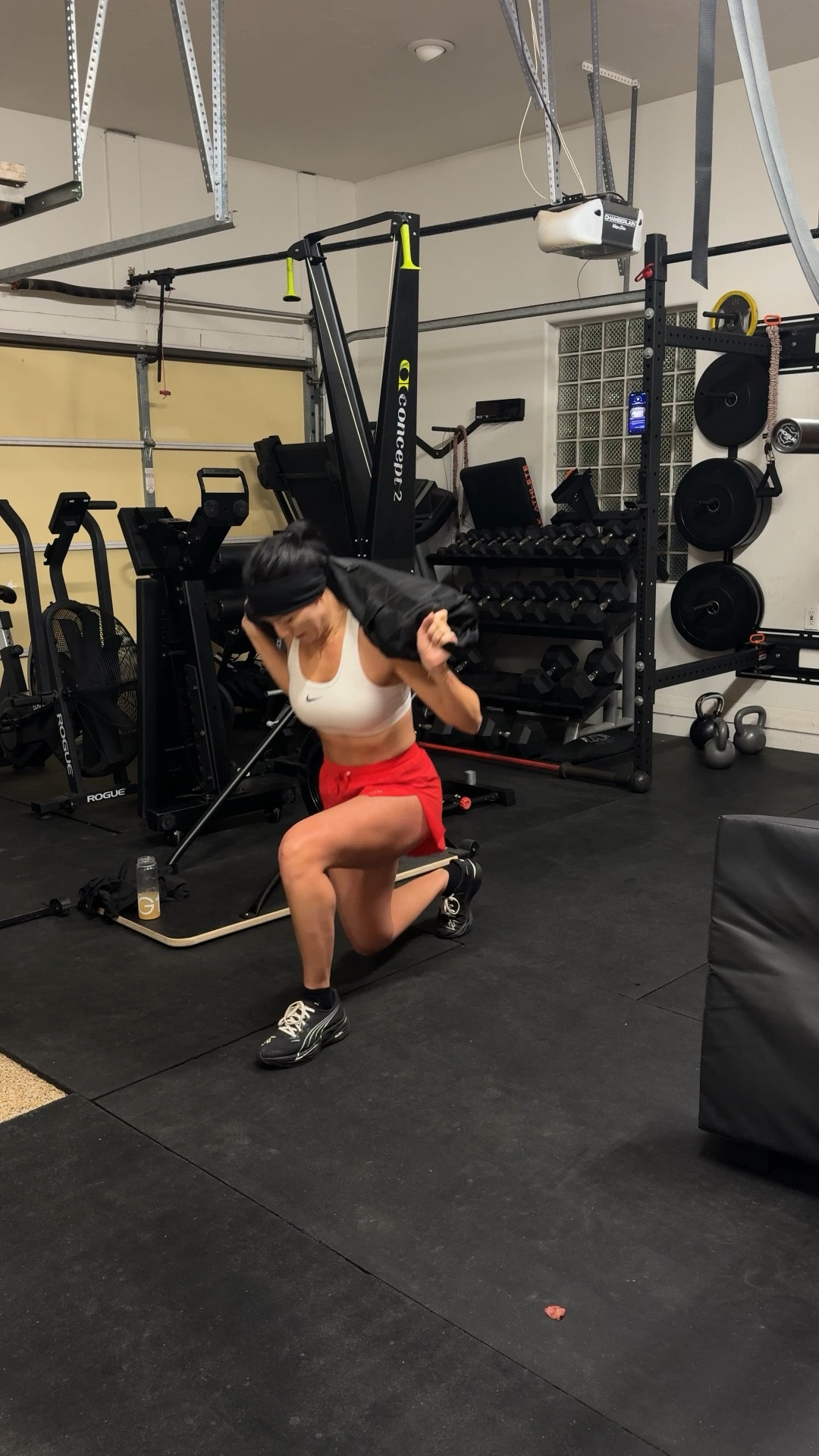 Hyrox mixed doubles training this morning before the kids wake up 🤩🫱🏽‍🫲🏾 sharing workout outfit details and some gym equipment! 
Nike women’s sports bra size small
LSKD shorts size small
Puma sneakers 
Sandbag 
Home gym equipment 


#LTKmorningroutine #LTKfitnessgoals #LTKdayinmylife