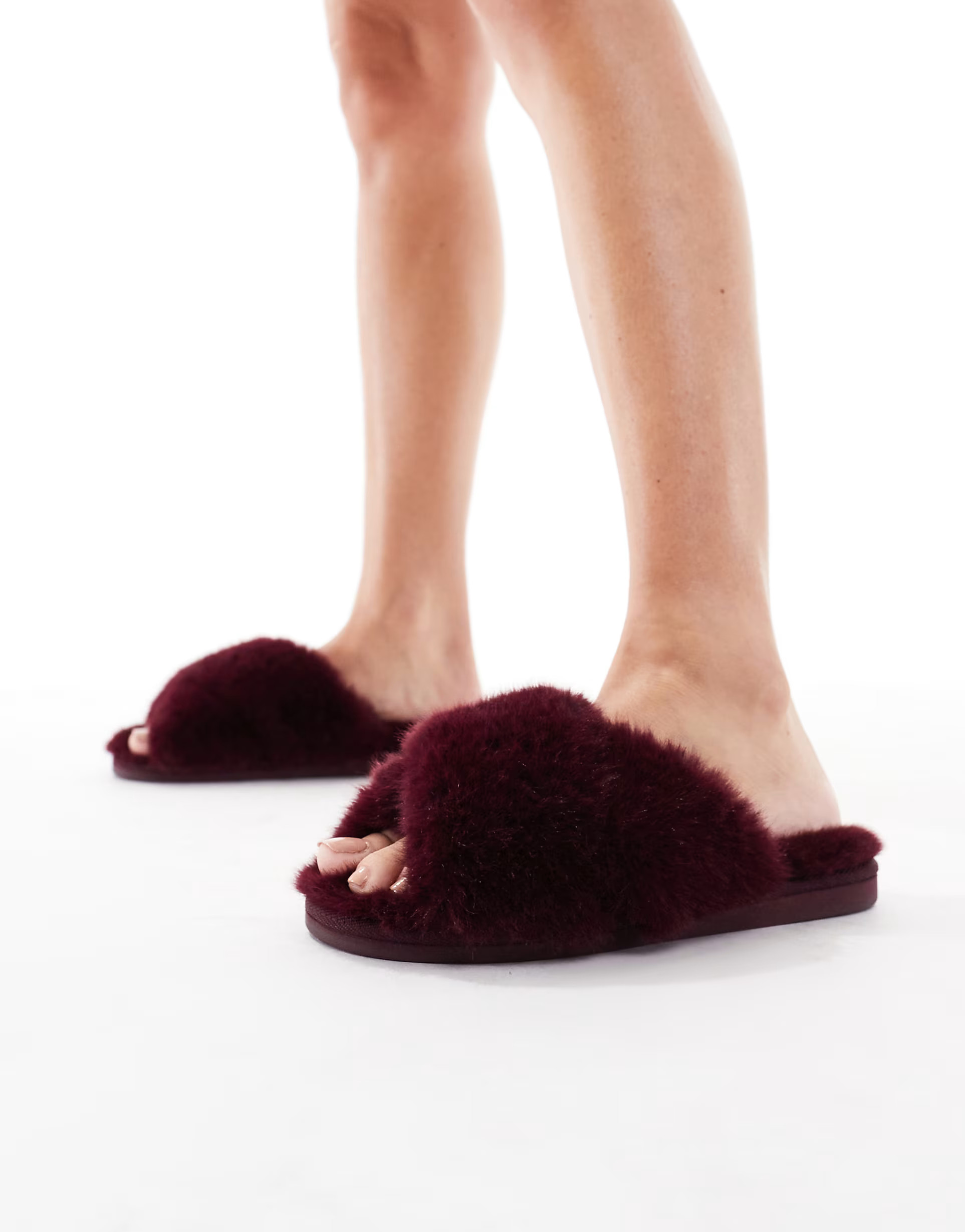 New Look crossover faux fur slippers in burgundy | ASOS (Global)