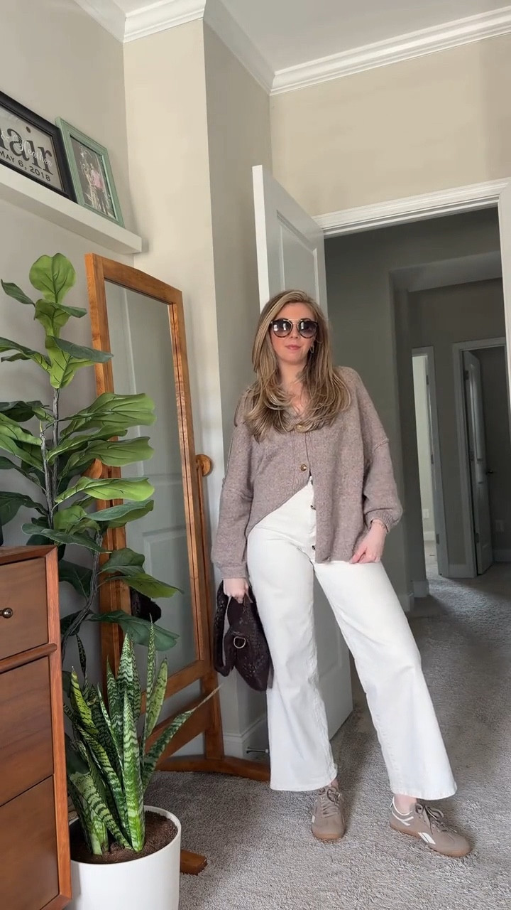 Oversized cardigan: small
Wide leg ankle jeans: 2

spring outfit / get dressed with me / gdwm / casual style / elevated basics / wfh outfit / for her / Heather Blair 

#LTKWorkwear #LTKootd #LTKgrwm