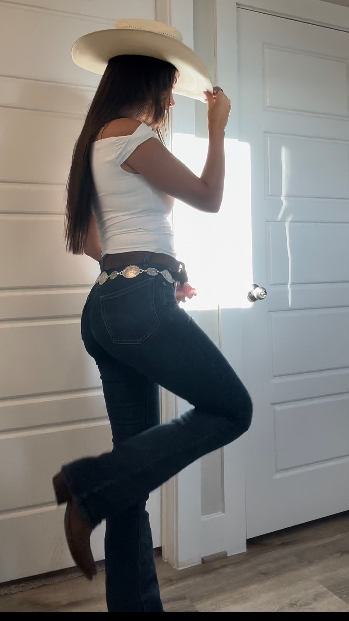 Stetson hat, Tecovas, Levi’s, elevated aritzia top, concho belt, free people belt, country concert outfit 

#LTKFindsUnder100 #LTKStyleTip #LTKBeauty