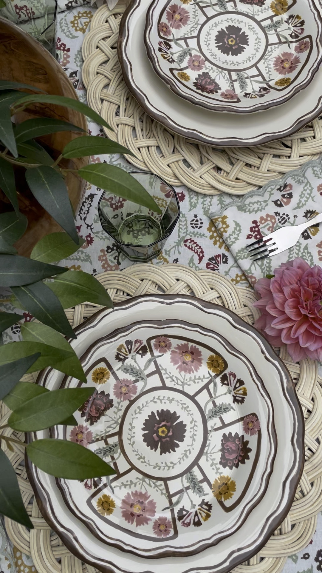 Congratulations @juliaberolzheimer on today’s @potterybarn @potterybarnkids launch ✨. The collections are a dream!

Select items sold out fast last year from Julia’s first capsule collection. As such, I would recommend scooping up your favorites soon to be safe! It’s all so good! 

#LTKhome