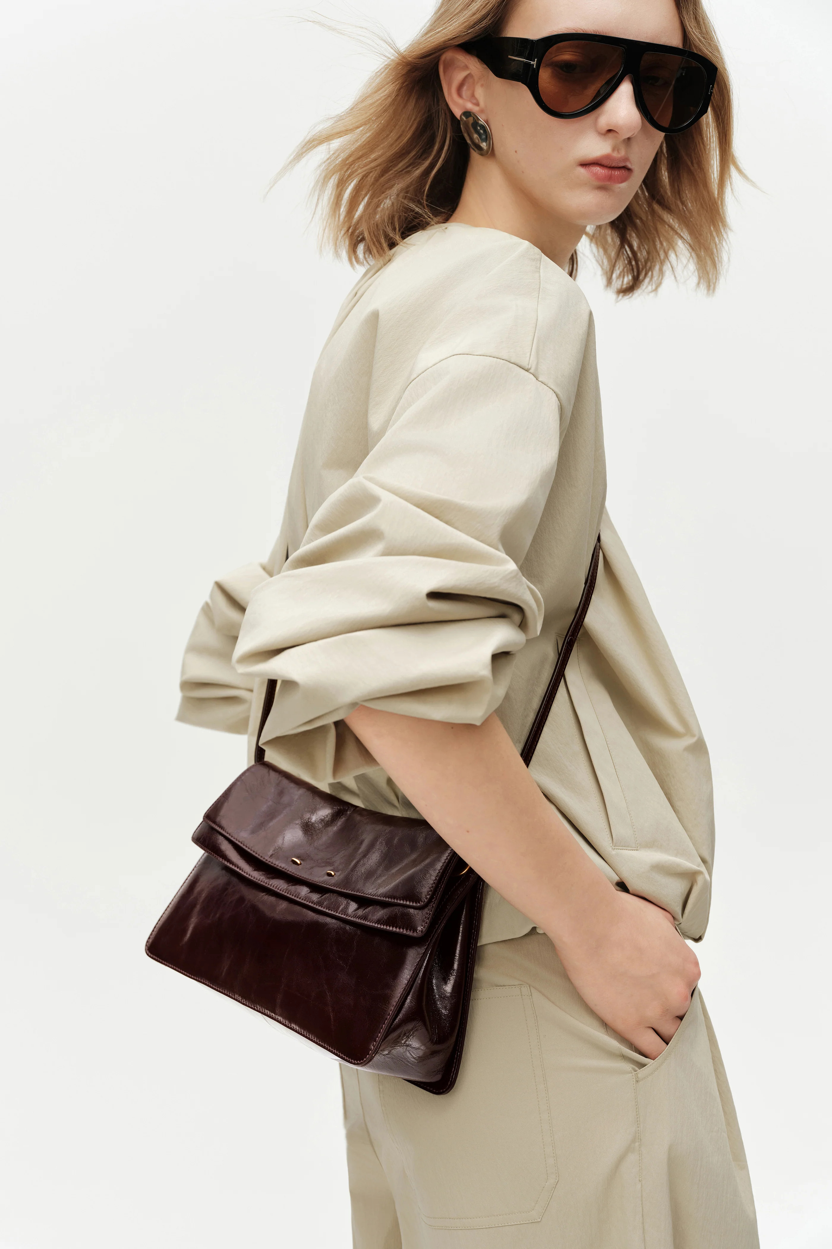 Soft Rialto Double Flap Bag in Oil-Waxed Cowhide Leather | Fabrique