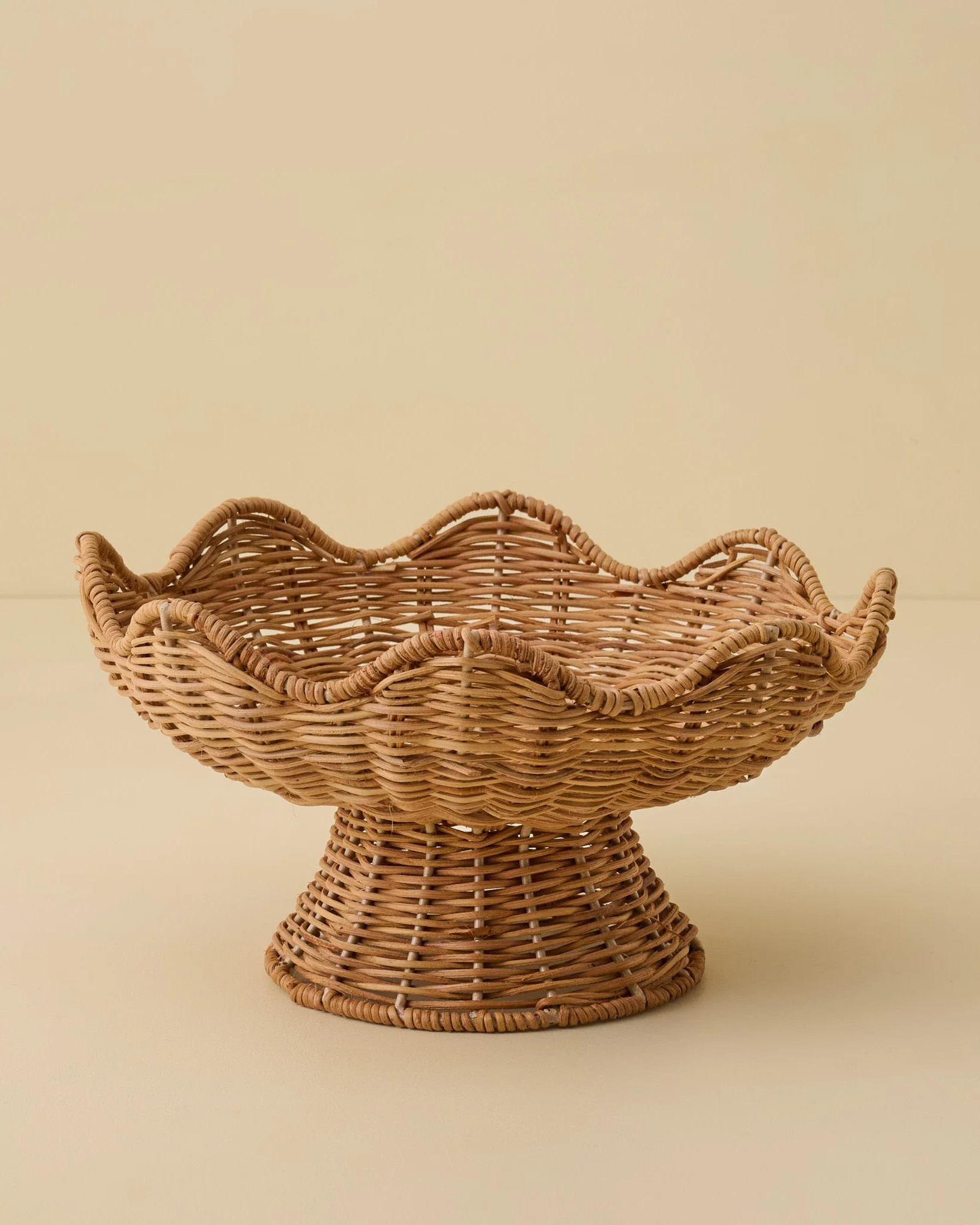 Rattan Scallop Bowl | Magnolia