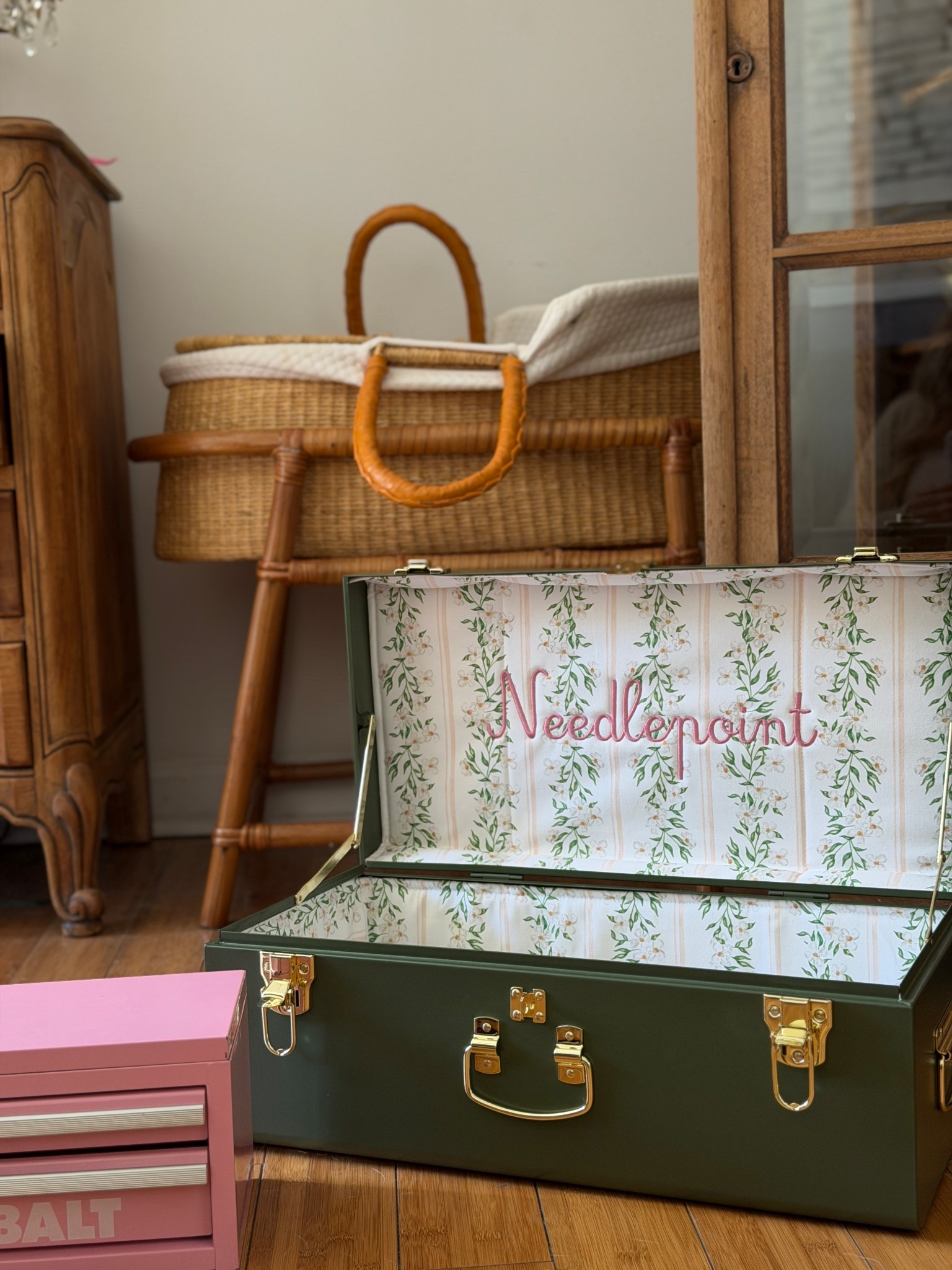 I got a petite keep truck for Christmas 🎄 

#LTKmomlife #LTKHoliday