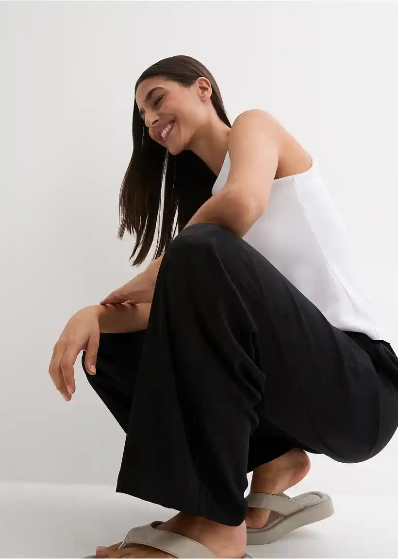 Leichte Palazzo-Hose aus strukturiertem Material | Bonprix DE