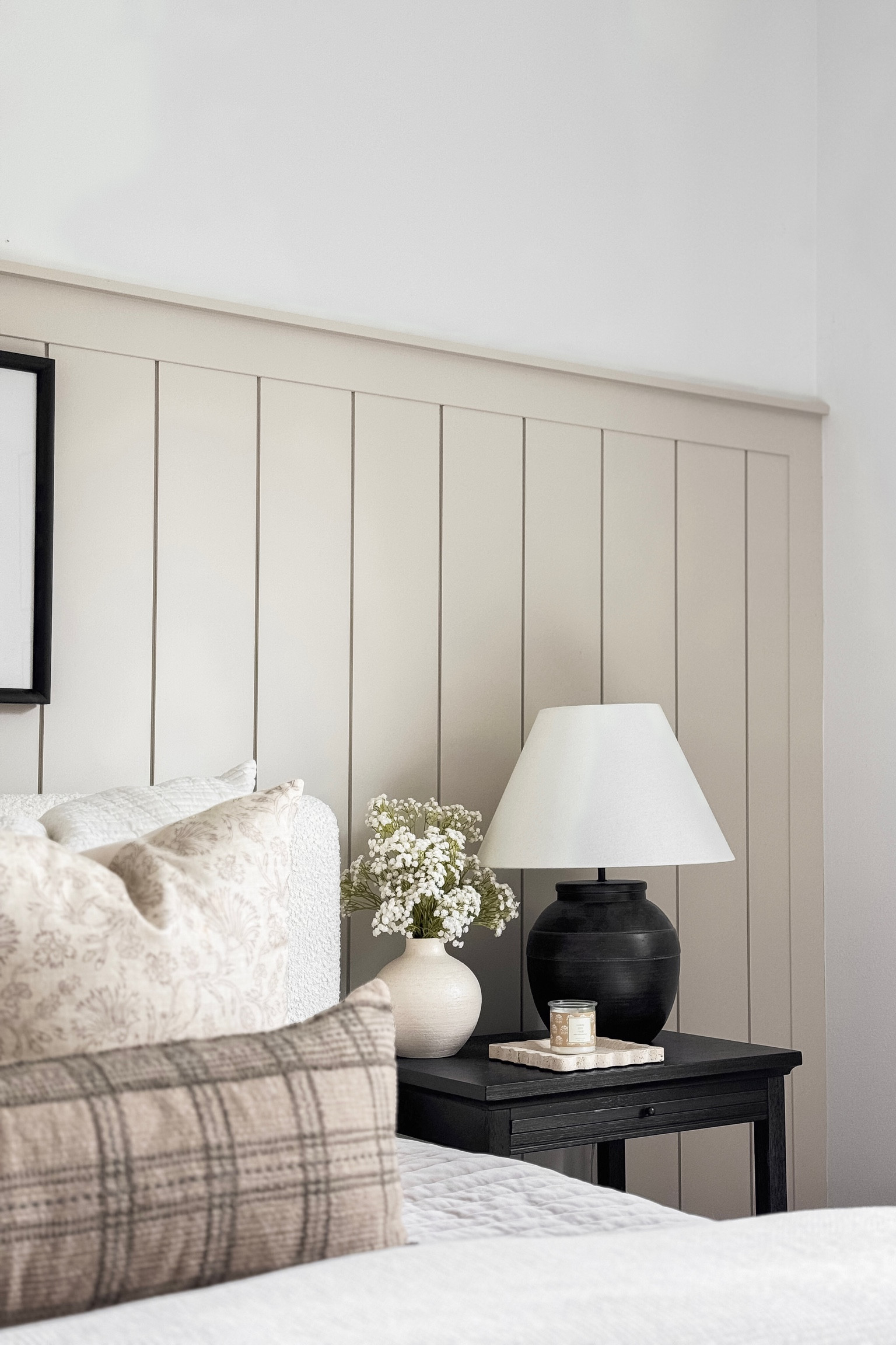 Just the right amount of cozy vibes!

neutral decor  modern decor  modern room  florals  vase  lamp  bedroom decor  home decor  bedding  guest room styling  ourpnwhome

#LTKSeasonal #LTKHome