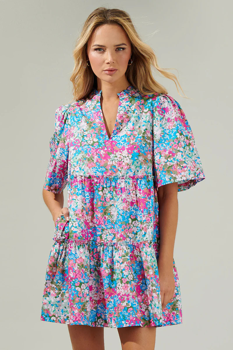Avery Blossom Dixie Split Neck Shift Dress | Sugarlips