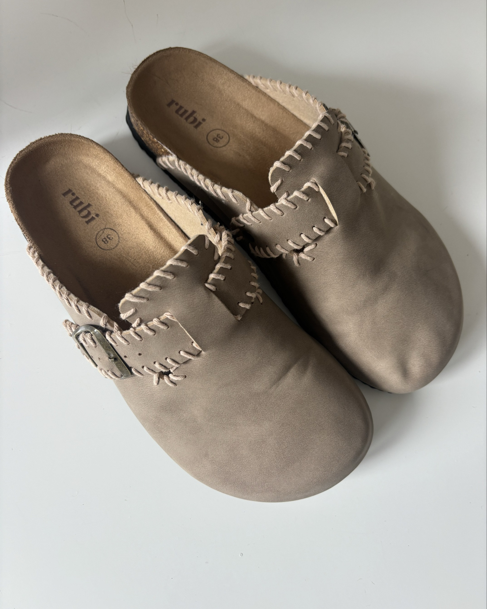 Grabbed these from Cotton On and I’ve been wearing them non stop! They’re basically identical to the Birkenstock ones, but I actually love the added stitching detail better 

#LTKshoes #LTKaustralia