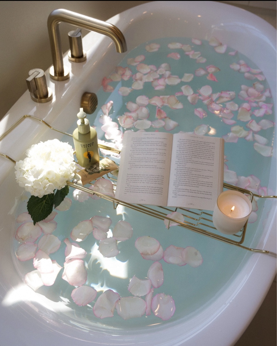 Self-care season is here 🍂🤎☕️ Updated our bath with new @wondervalley goodies to keep our skin extra hydrated this fall! These smell sooo good #liketkit #ad #skincareaesthetics #skincarejunkie


#LTKbeauty #LTKGiftGuide #LTKSeasonal