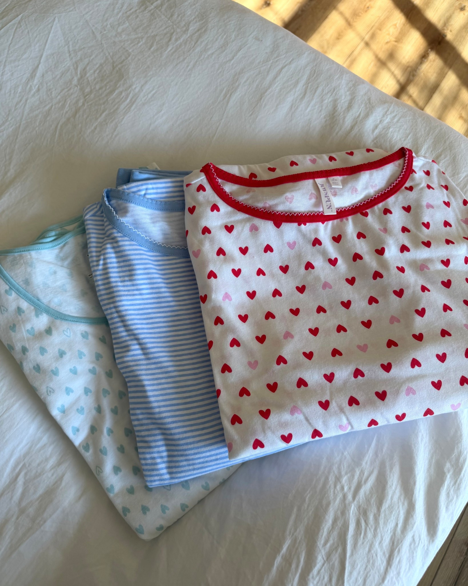 These look so much like Lake or Cozyland pajamas! So soft and lightweight😍🩵❤️

#LTKSaleAlert #LTKmorningroutine #LTKselfcare