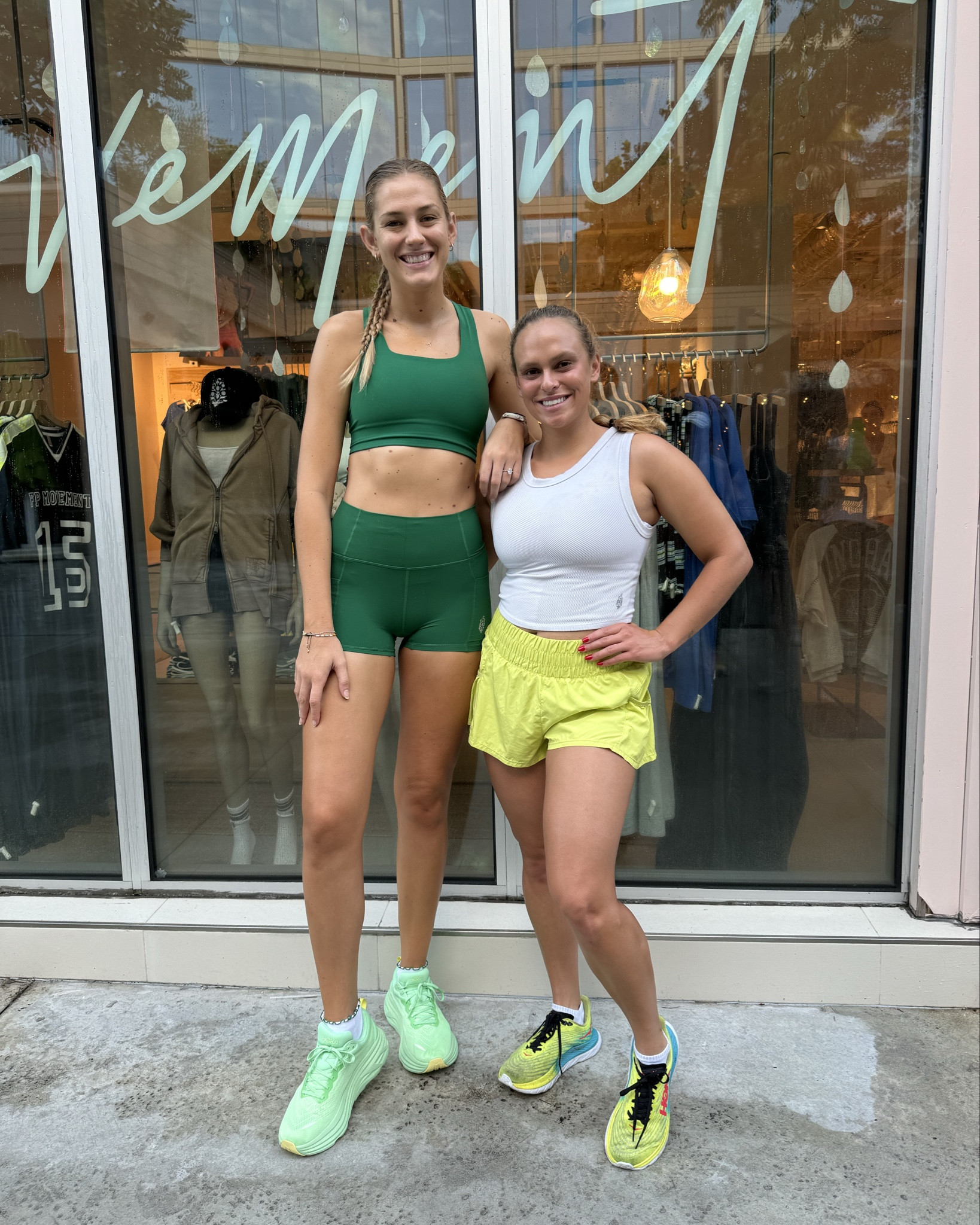 GREEN MATCHING SET 💚🌴🍀

FP movement & Hoka 

#LTKTravel #LTKActive #LTKFitness