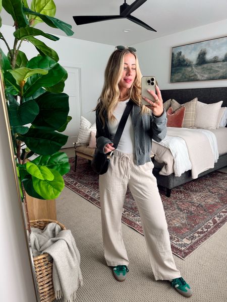 European travel capsule // best linen pants // h&m women’s fashion 

#LTKtravel #LTKstyletip #LTKeurope