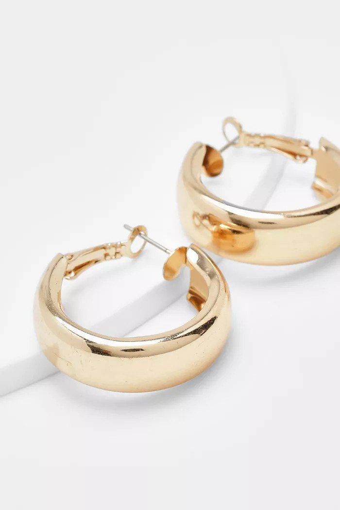 Simple Gold Chunky Earrings | boohoo (US & Canada)