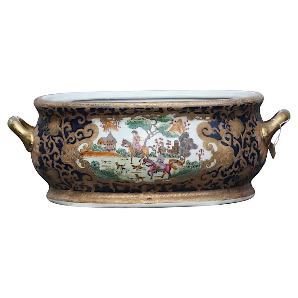 Chinese Export Style Porcelain Montieth | 1stDibs