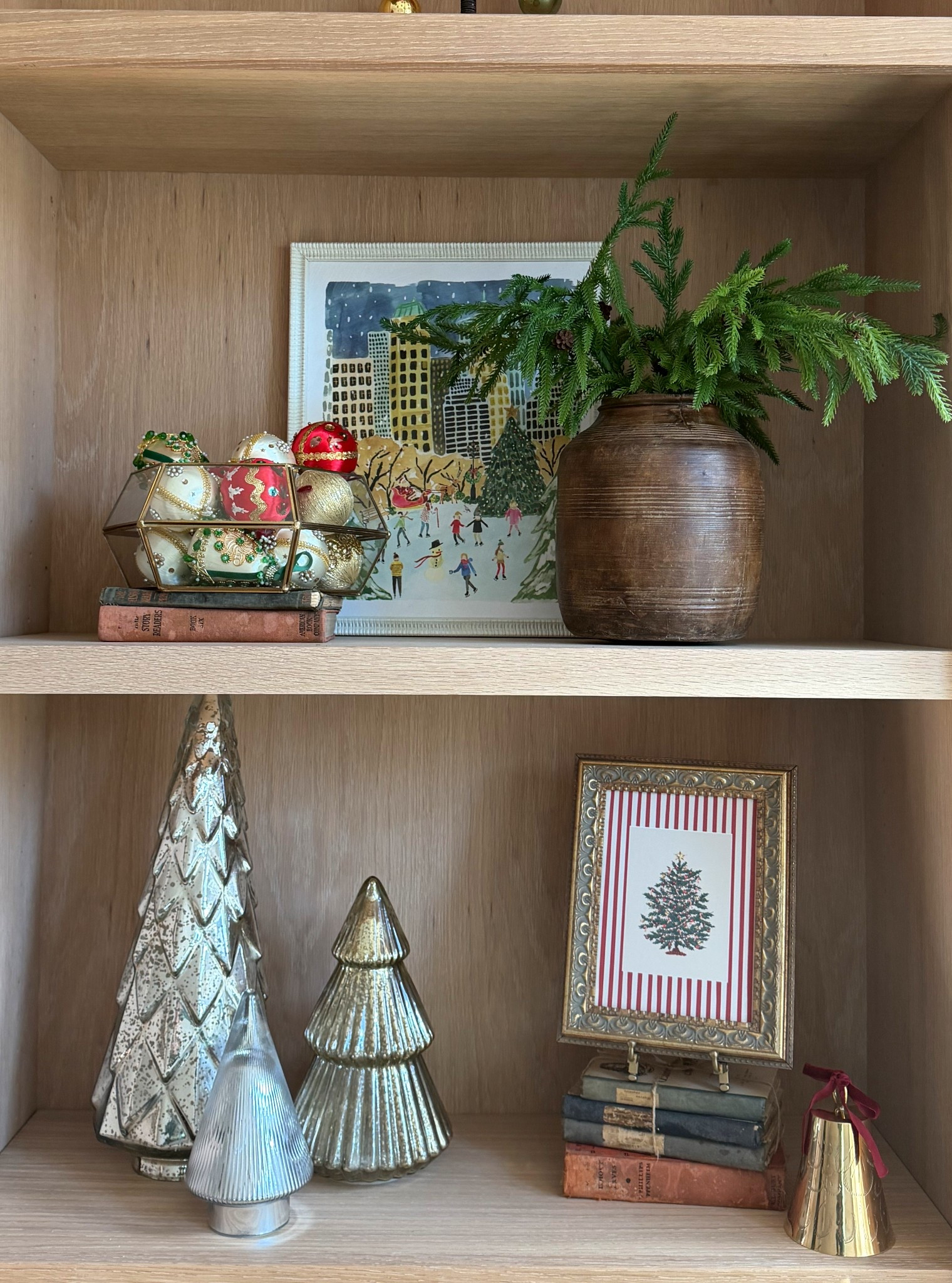 Holiday Shelves

#LTKHome #LTKHoliday