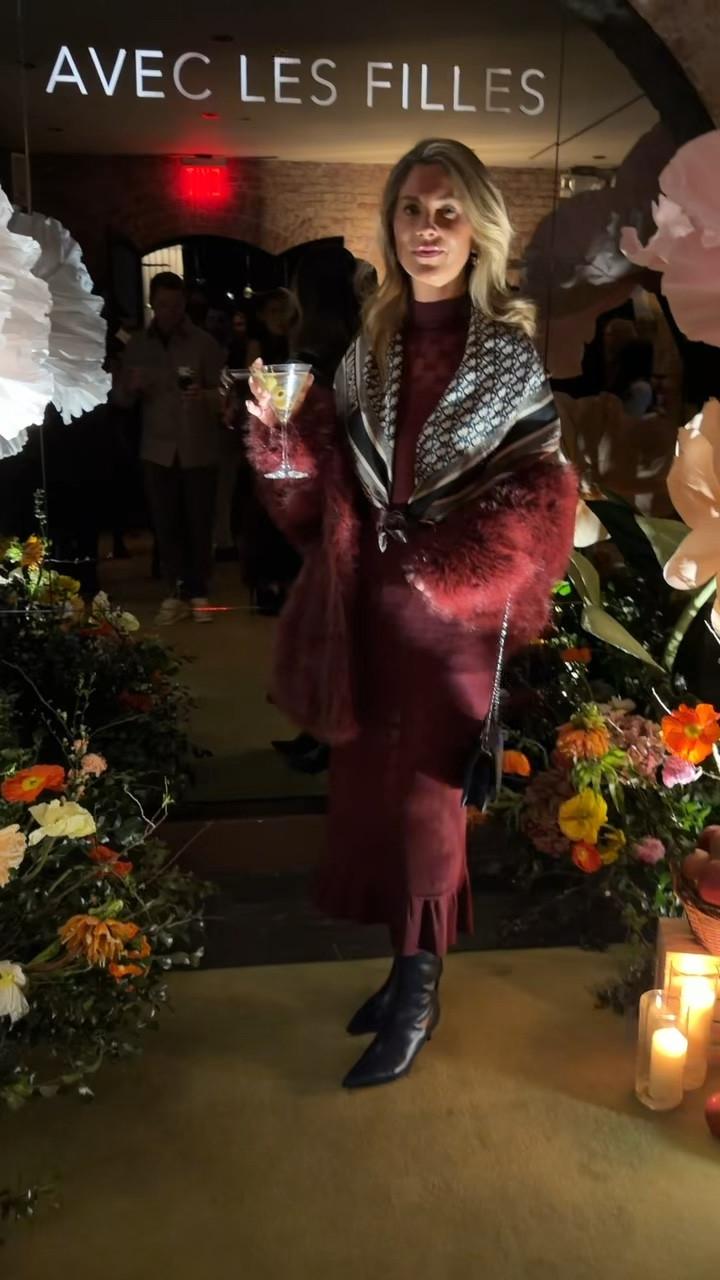 Let’s get ready for the avec Les filles event in New York for NYFW! 
Avec Les filles dress
Dior scarf
Amazon faux fur coat 
Steve Madden navy boots
Chanel purse 

#LTKOver40 #LTKNYFW #LTKootd