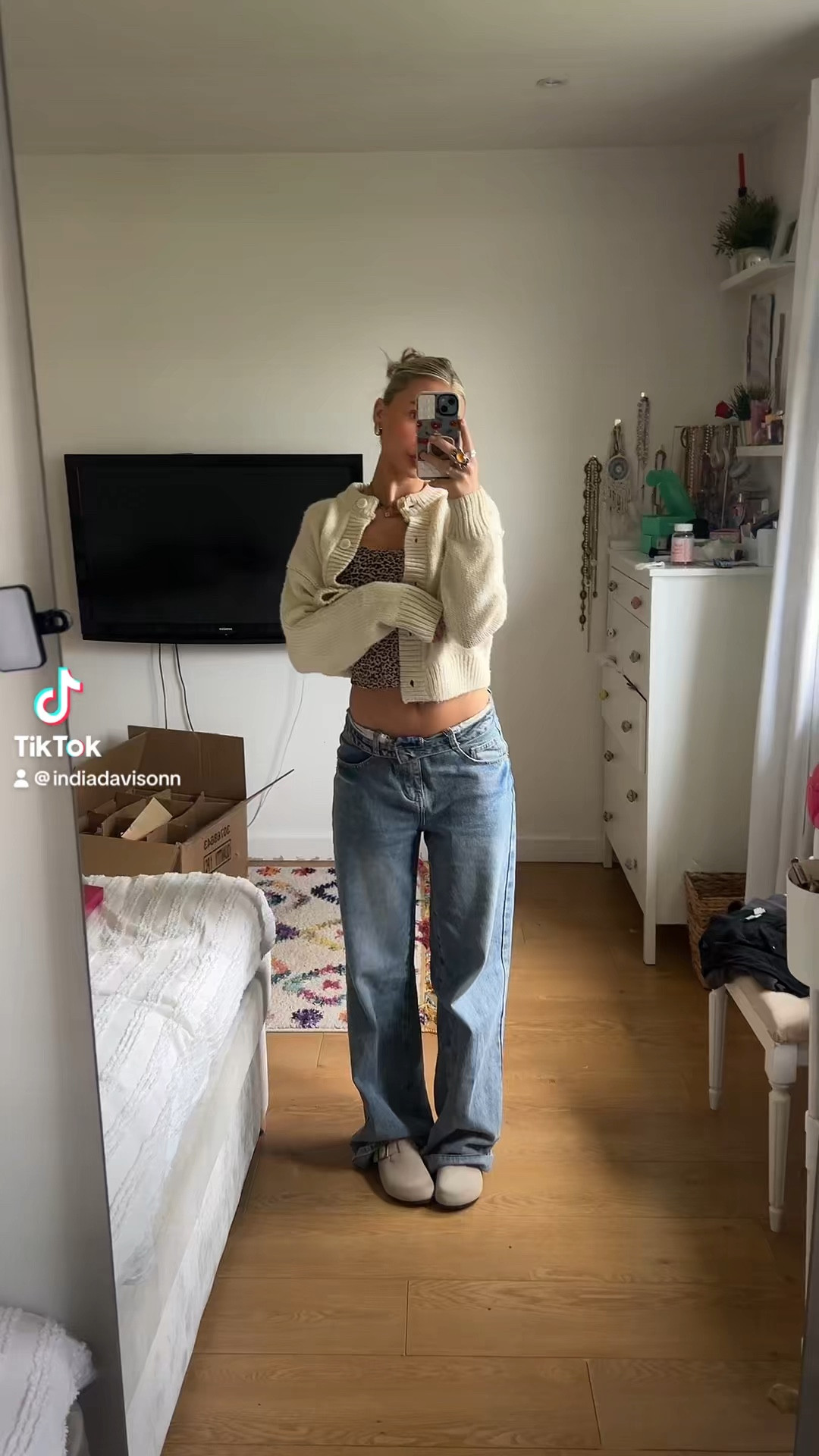 Comfy casual autumn outfit, I got the cardigan in a size XS

#LTKuk #LTKwinter #LTKautumn