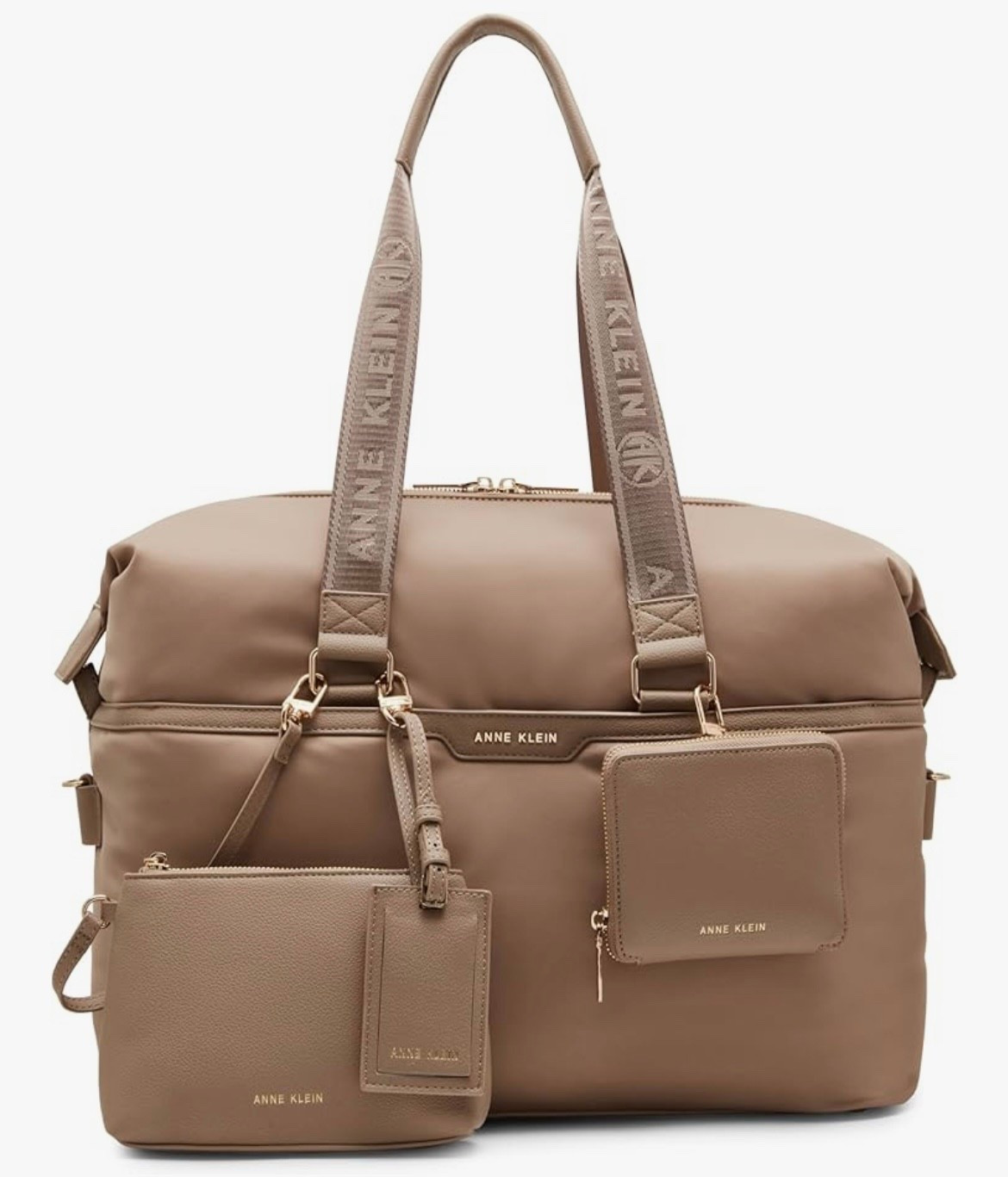This bag set is a NEED ✨
The Anne Klein 4-piece weekender is spacious, lightweight, and keeps everything organized — perfect for weekend trips, carry-on travel, or everyday mom life.
👉 Linked in my LTK + Amazon Storefront
#NeutralStyle #CapsuleWardrobe #DesignerStyle
#GiftIdeasForHer #HolidayGifting #TrendingFinds
#AffordableLuxury #EverydayBag
