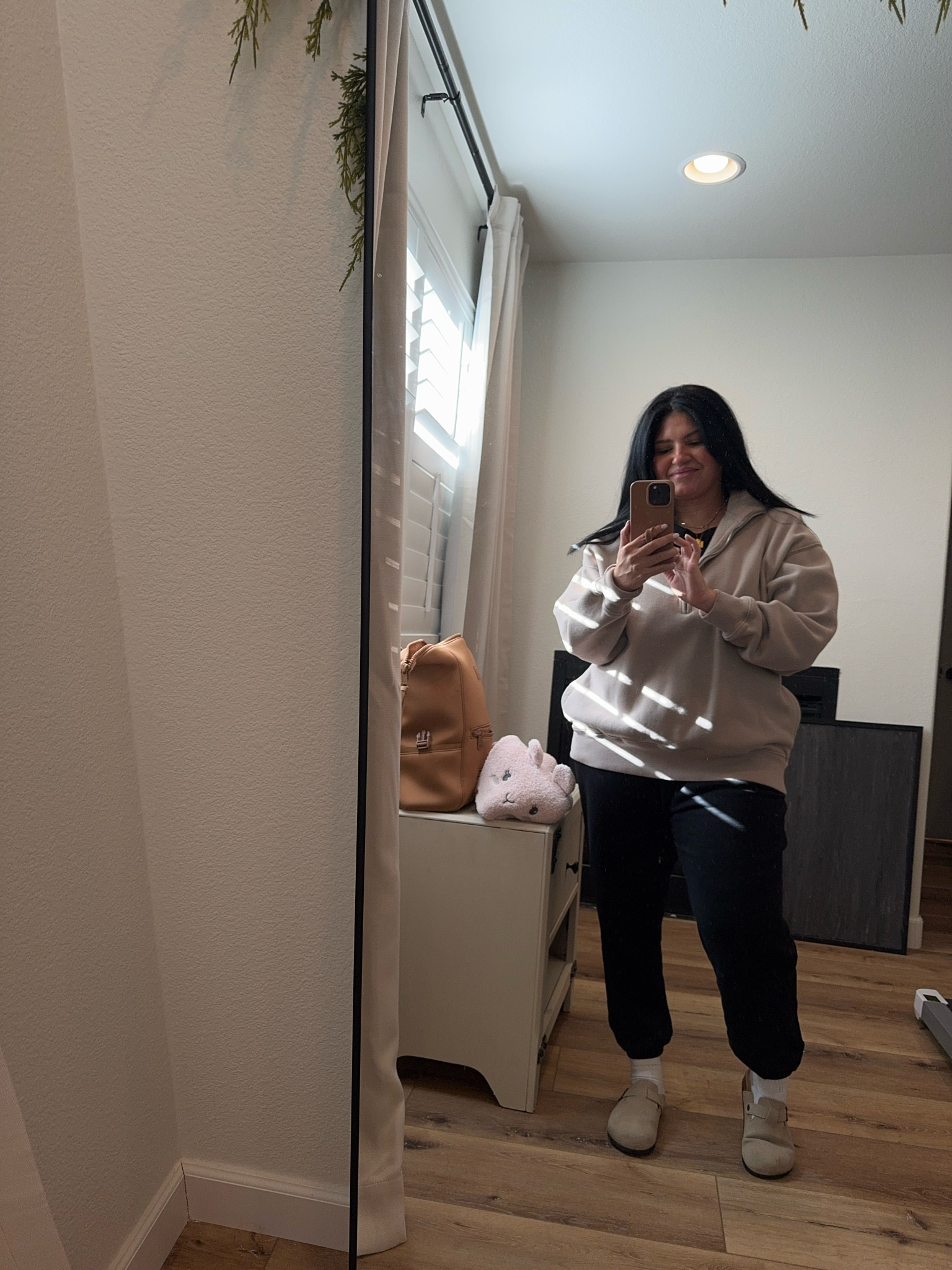 Wearing a large in everything.

#LTKStyleTip #LTKFindsUnder50 #LTKSaleAlert