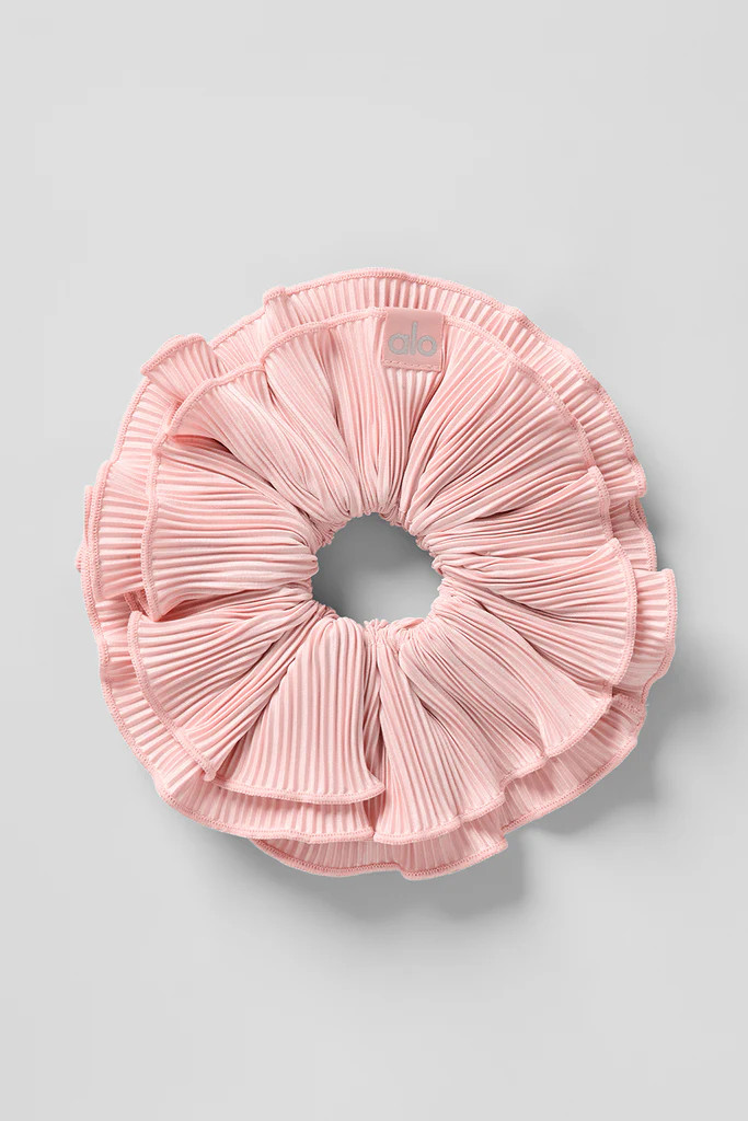 Micro Plisse Oversize Scrunchie | Alo Yoga (US)