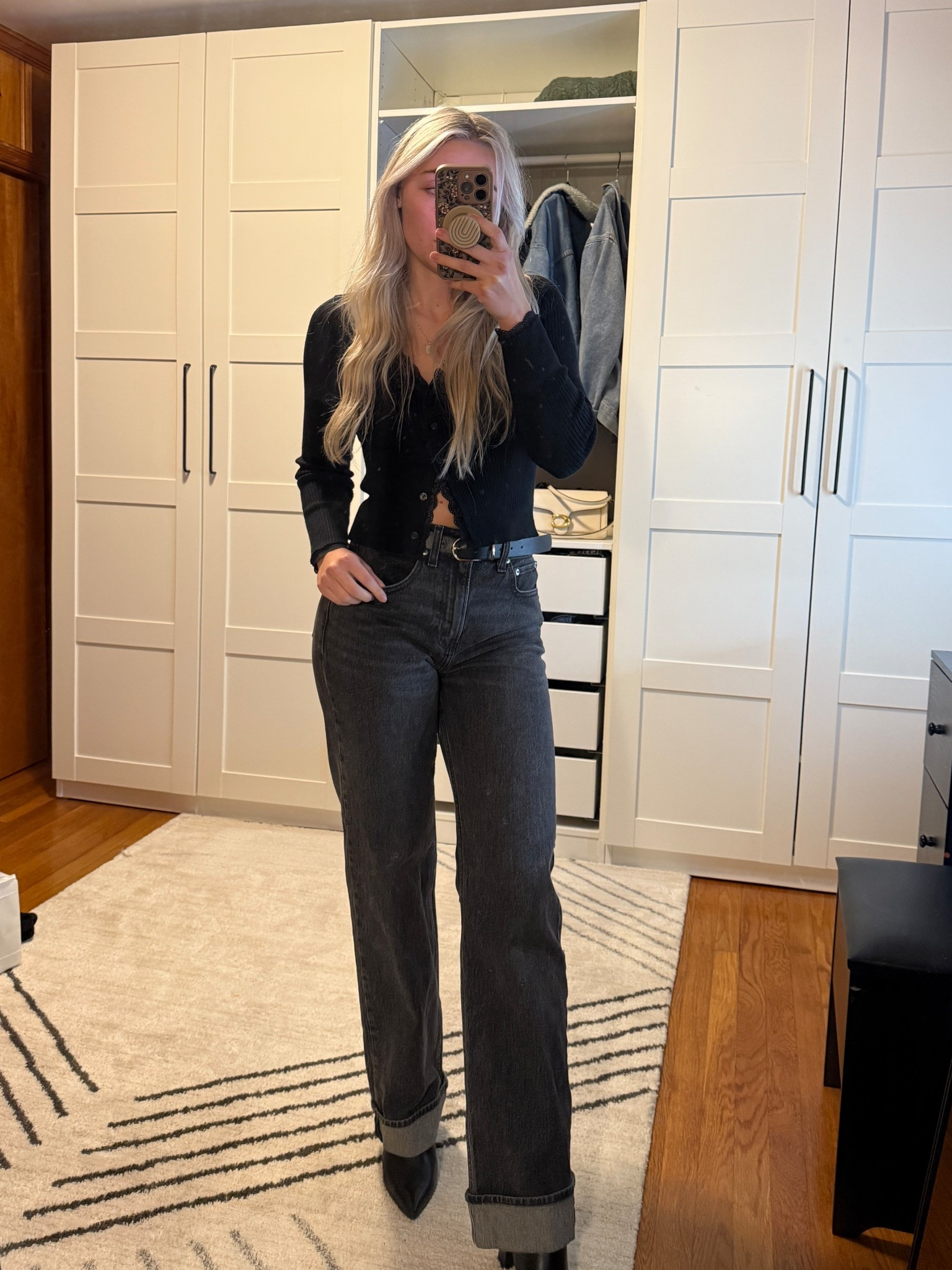 Concert outfit, all black outfit, going out outfit, winter going out, fall outfit, sweater outfit, cardigan, fall 2025, winter 2025, trendy outfit 