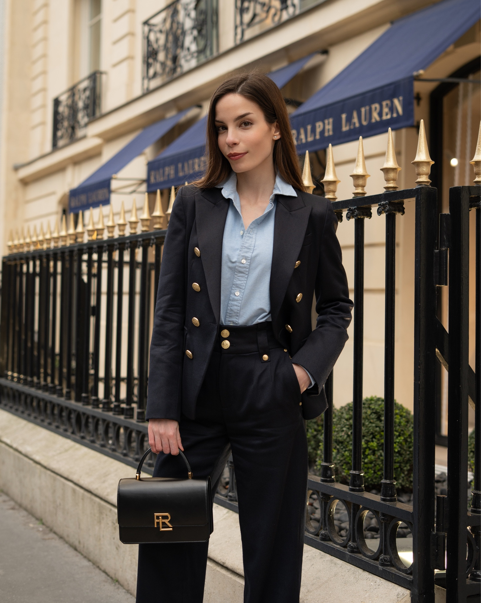 Outfit for a day of shopping around Paris 🤎 Absolutely in love with this navy suit.