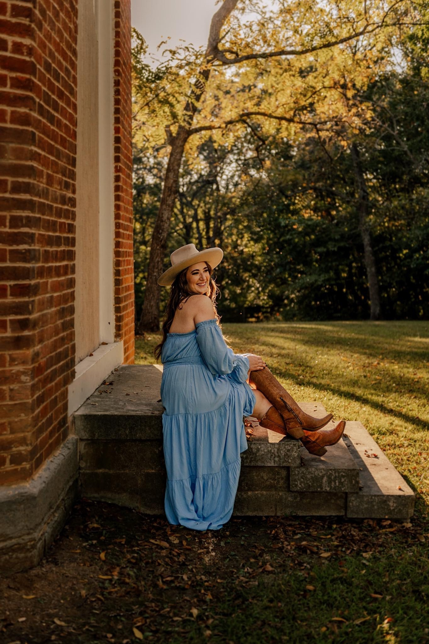 Fall boho western photos dress outfit ideas 

#LTKmidsize #LTKHoliday #LTKSeasonal
