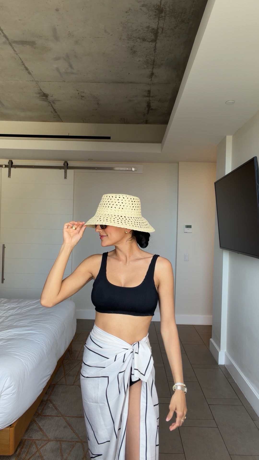 Pool day outfit 🌴