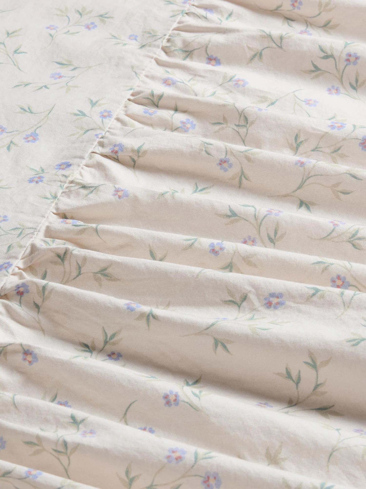 Spring Sprig Cotton Bed Skirt | Piglet