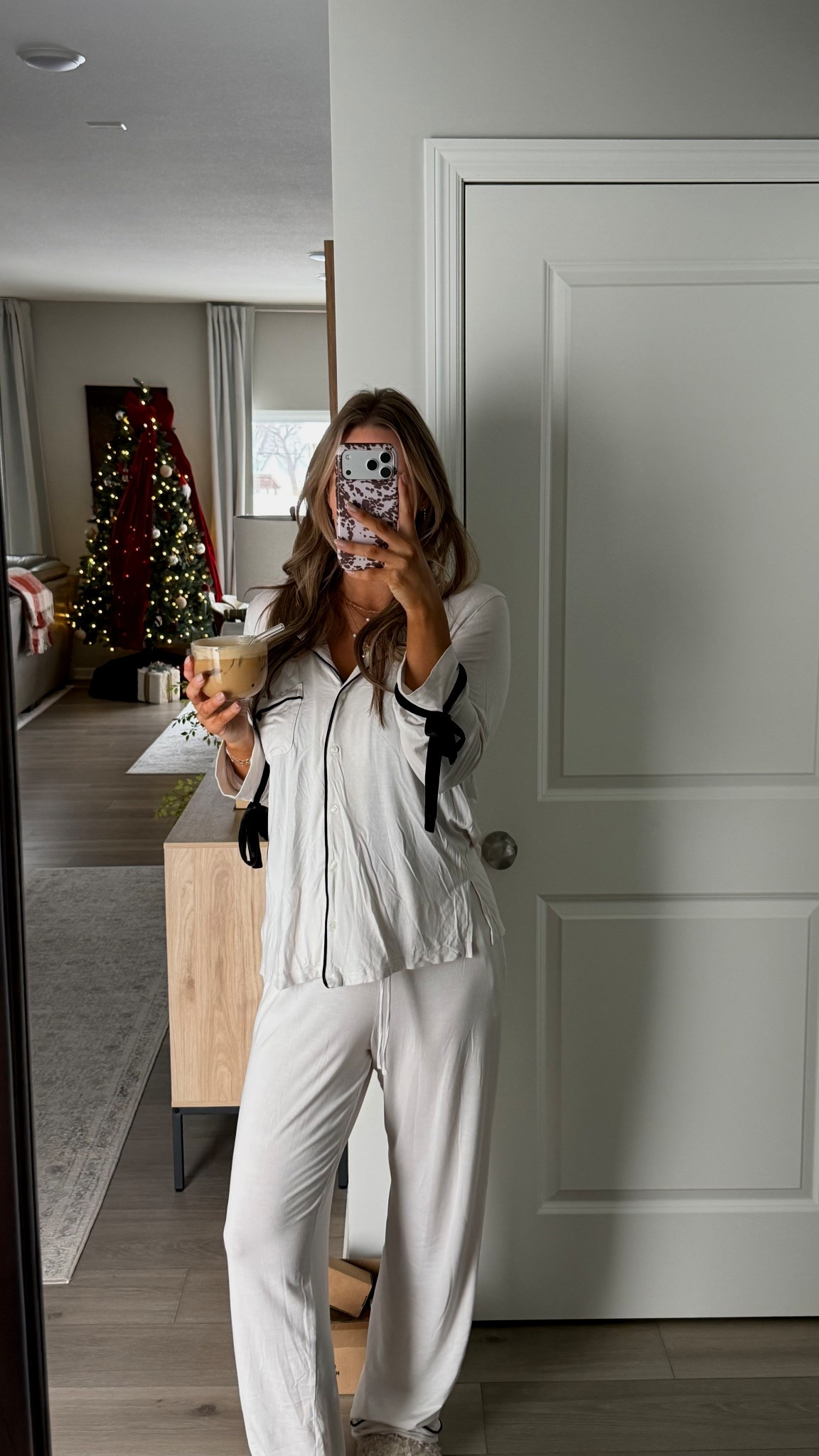 Wearing size M.  Victoria’s Secret pajamas #christmas #pajamas #christmaspjs #loungeset #pjs 

#LTKFindsUnder100 #LTKHoliday #LTKootd