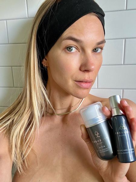 finding a skincare brand that mixes clean beauty standards with medical grade effectiveness is so rare and soooo clutch 🙌🏼💁🏼‍♀️💫 been loving COSMEDIX products lately, plus their new elite line of high performing formulas are true anti-aging powerhouses 💯 link in bio to read more about the serum & moisturizer that have earned a spot in my daily routine!
.
.
#cosmedix #antiaging #skincare #serum #topshelf #glowing #glow #sensitiveskin #retinolalternative #bakuchiol #rejuvenating #renewal #cleanbeauty #beautyblogger #skincarejunkie #faveproducts #hydrating #wrinkles #complexion #pregnancysafe #medicalgrade

#LTKbeauty