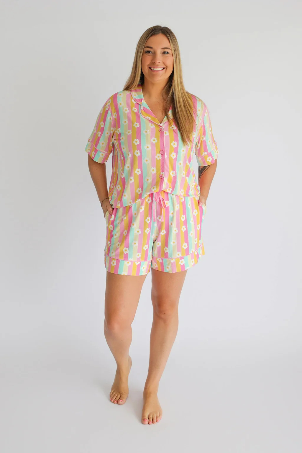 DAISY STRIPE DELIGHT WOMEN\u2019S DREAM SHORT SET | Dream Big Little