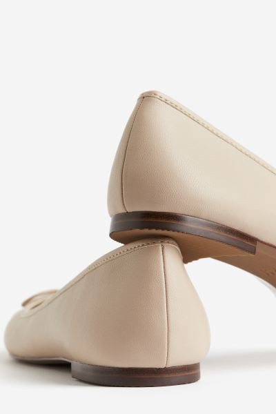 Ballerinas - Hellbeige - Ladies | H&M DE | H&M (DE, AT, CH, NL, FI)