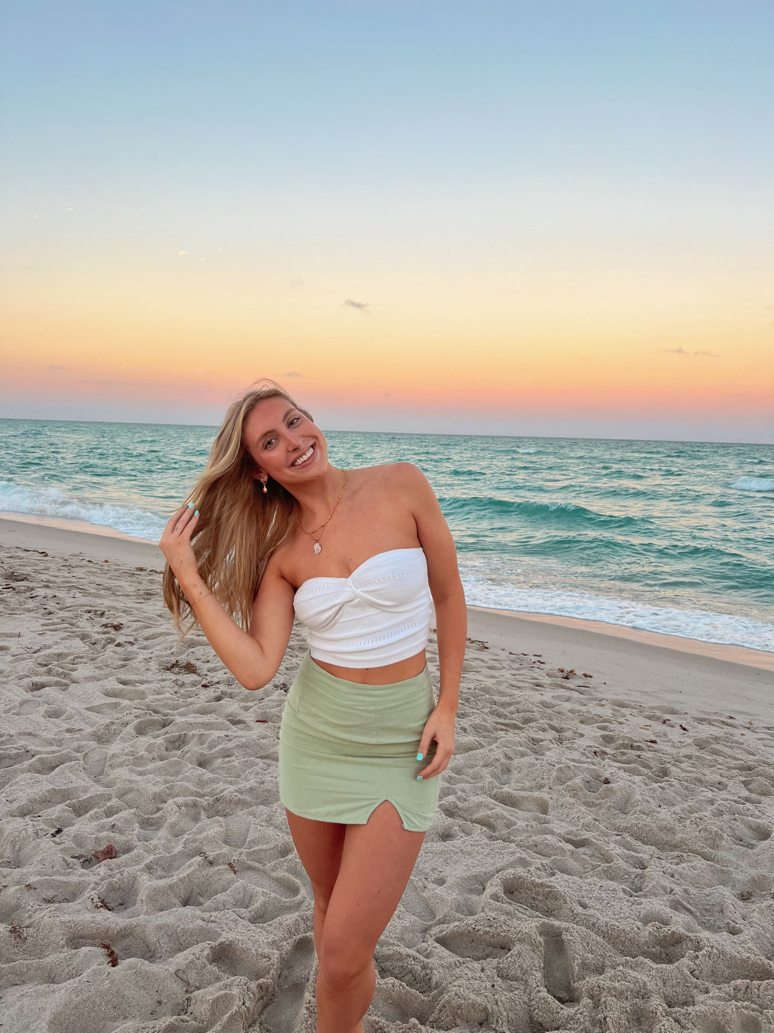 Sunset fit 🌞 

My sizes:
Tube top: small
Mini skirt: small

#LTKSeasonal #LTKMostLoved #LTKU