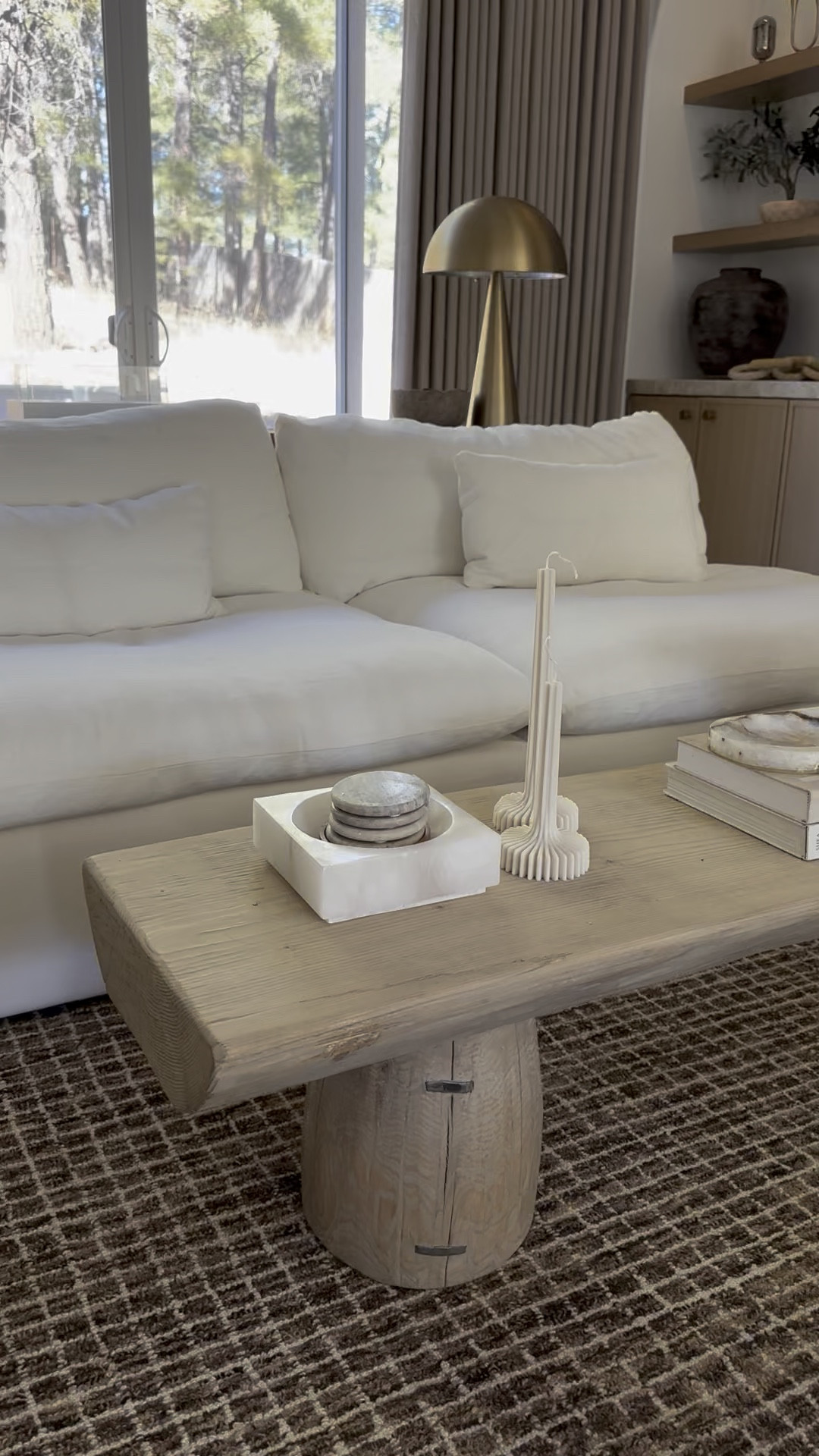Home decor
Coffee table
Table lamp
Candles
Pottery barn

#LTKHome #LTKFindsUnder100