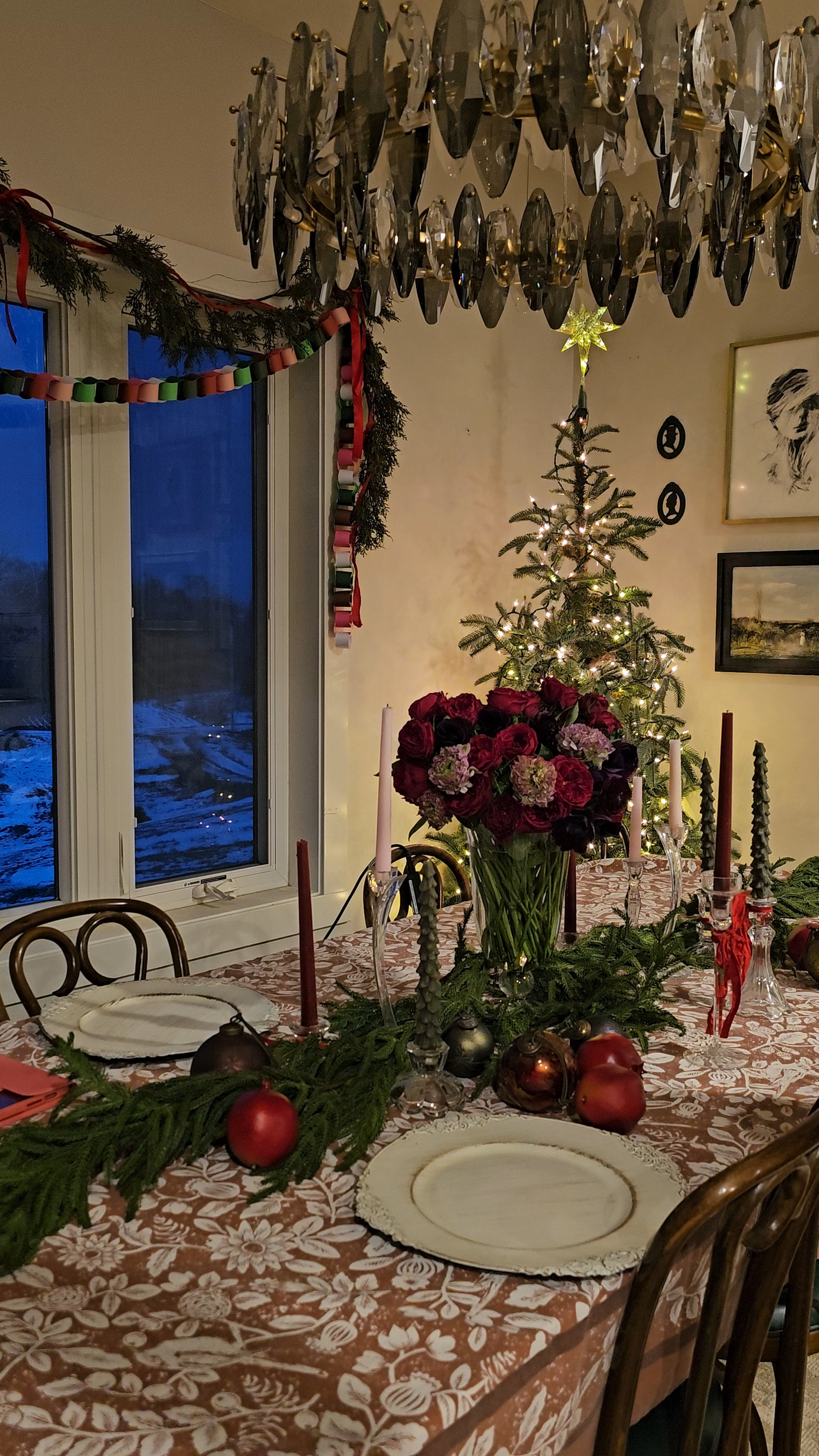 These flowers are a beautiful addition to my table

#LTKHoliday #LTKHome #LTKSeasonal