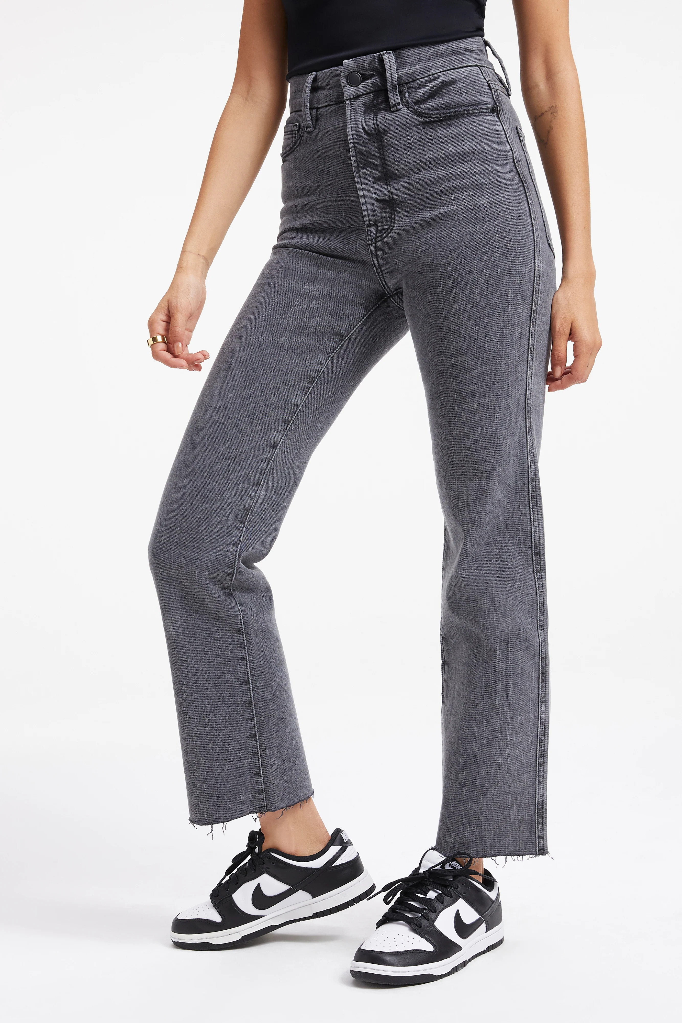 GOOD CURVE STRAIGHT JEANS | BLACK297 | Good American