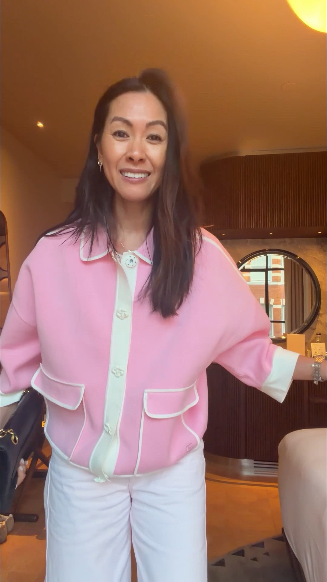 Head to toe pink. Cardigan is so pretty! I’m wearing a small. 
Jeans are H&M size 8
Pre loved Chanel medium flap and boucle Chanel sling backs. 


#LTKuk #LTKstyletip #LTKspring
