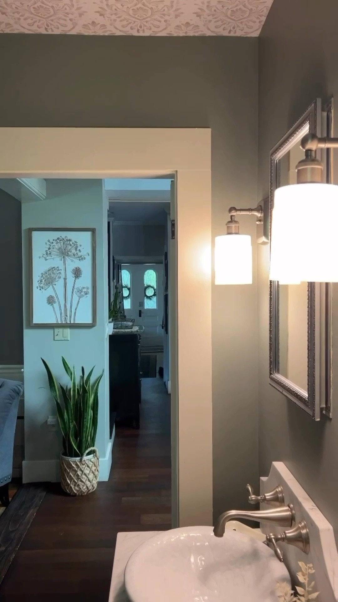 The one thing I regret about wallpapering my guest bath ceiling... 

...not doing it sooner! This peel & stick Lillian @paintedpapery wallpaper on my guest bathroom ceiling was just the finishing touch this room needed!
Love the wow factor it adds! 🤩
Surprisingly I was able to do this 100% by myself with the help of my step ladder! 
Use code- 
#wallpaper #peelandstick #ceilingdecor #homedecor #guestbathroom #bathroom #newenglandliving #bhghome #thisoldhouse #diy #beautifulspaces

#LTKOver40 #LTKHome #LTKStyleTip